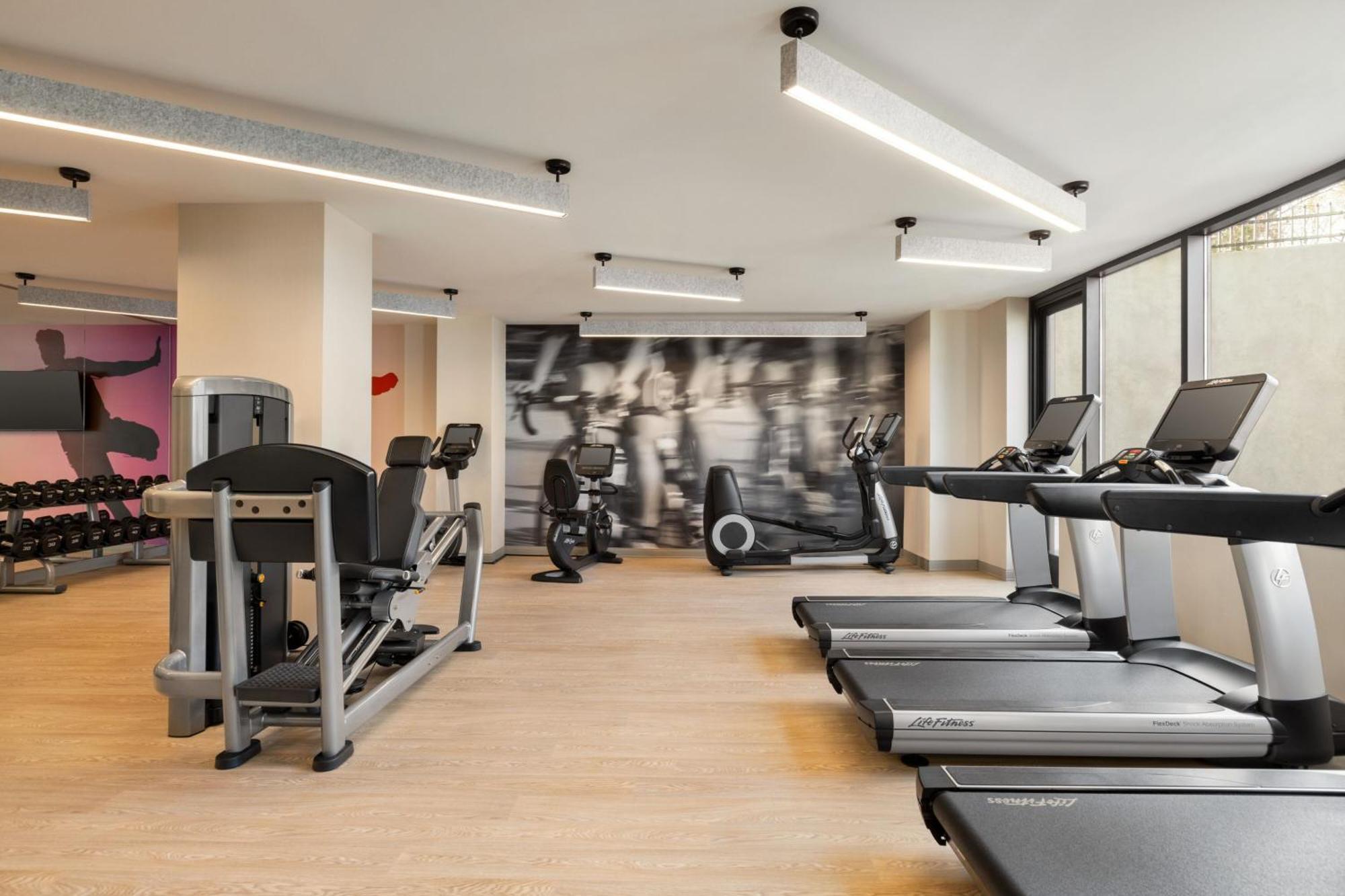 Отель Marriott New York Jfk Airport Экстерьер фото