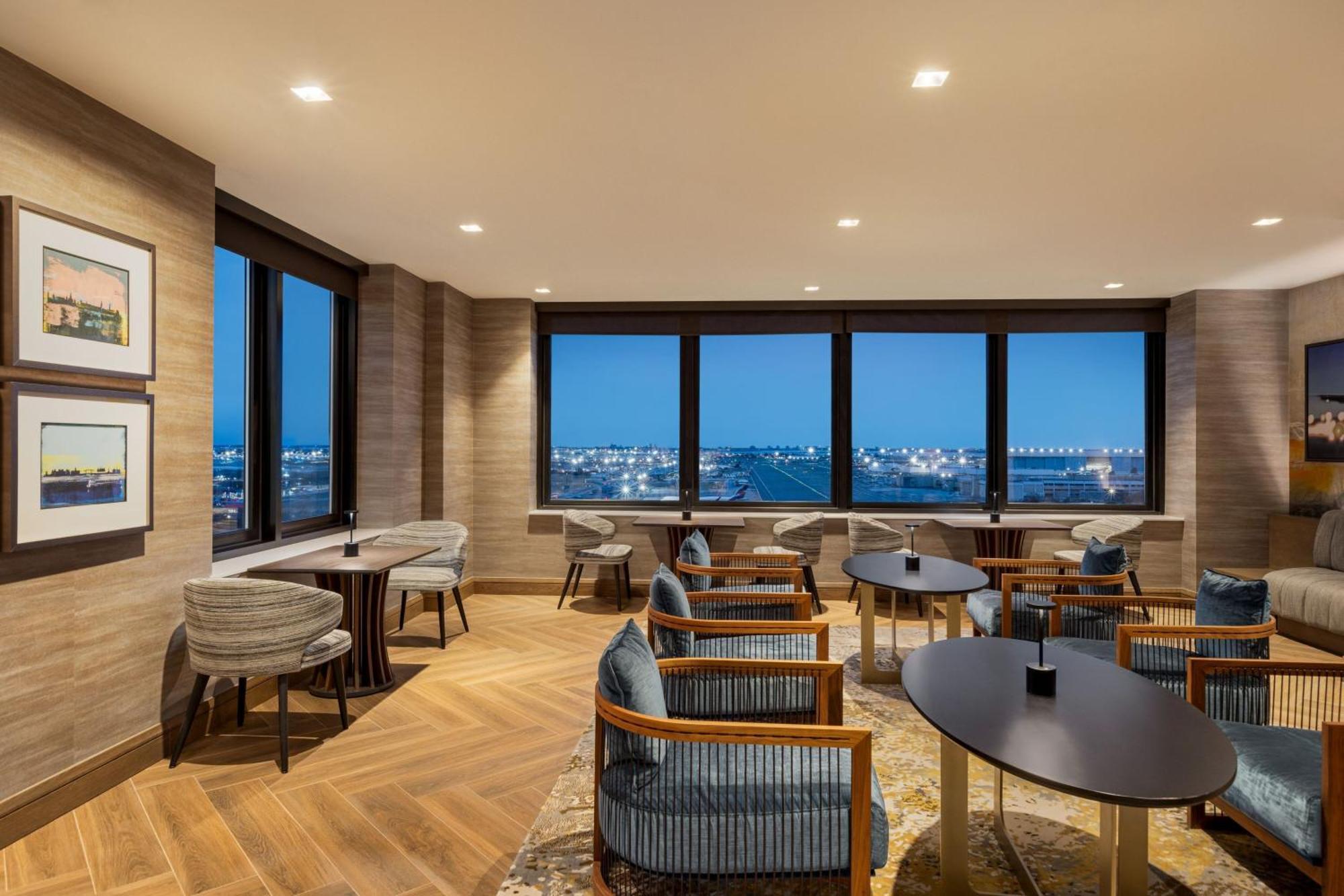 Отель Marriott New York Jfk Airport Экстерьер фото