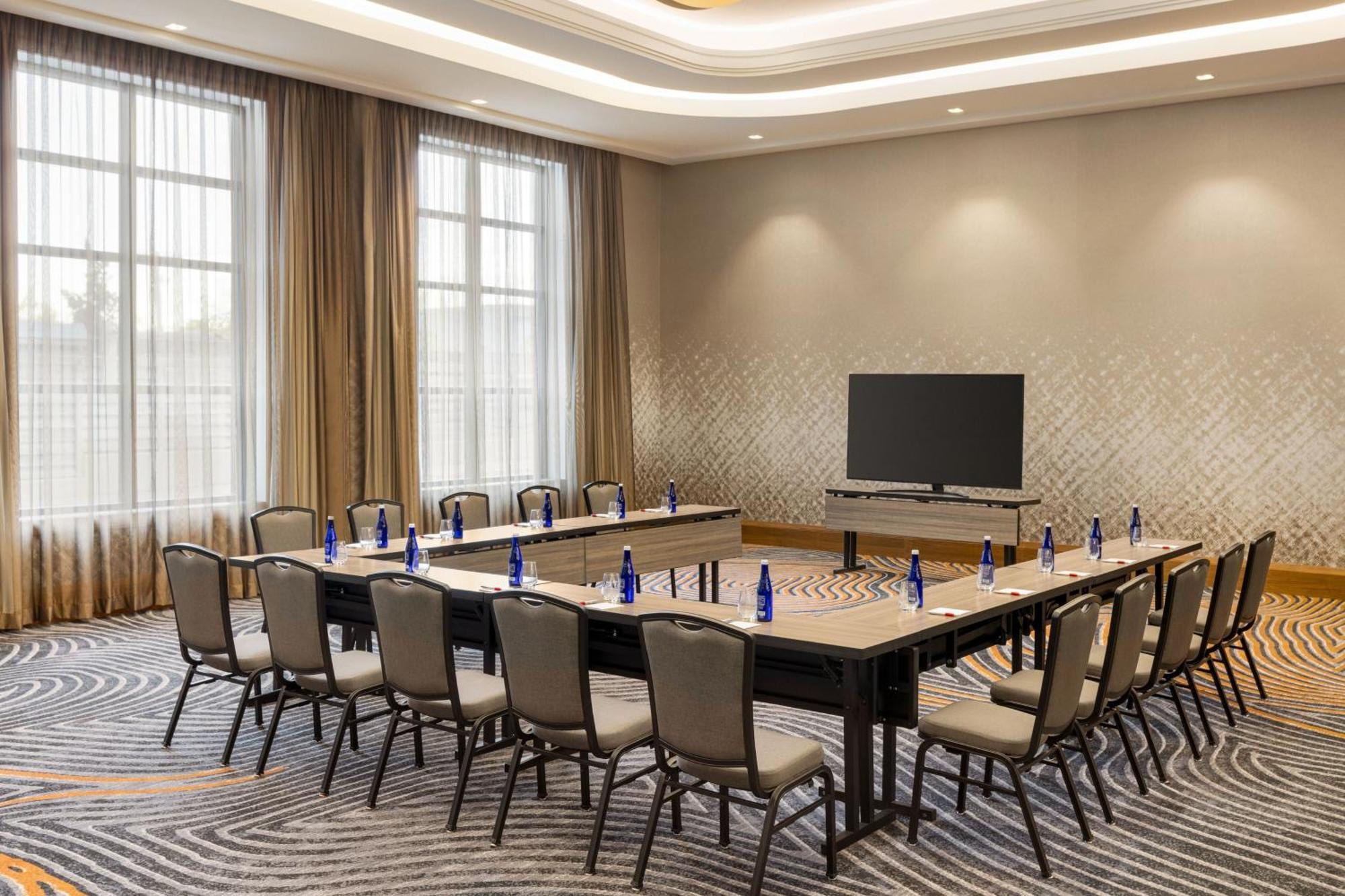 Отель Marriott New York Jfk Airport Экстерьер фото