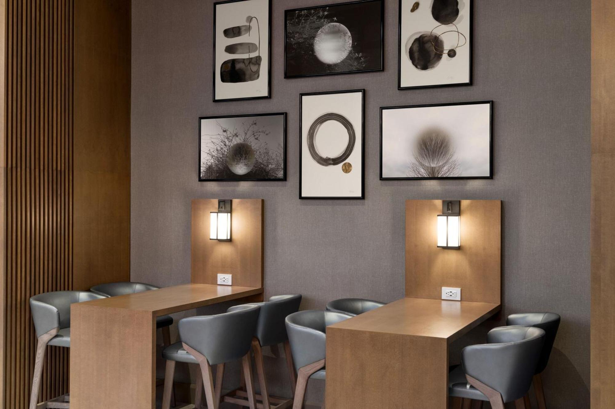 Отель Marriott New York Jfk Airport Экстерьер фото