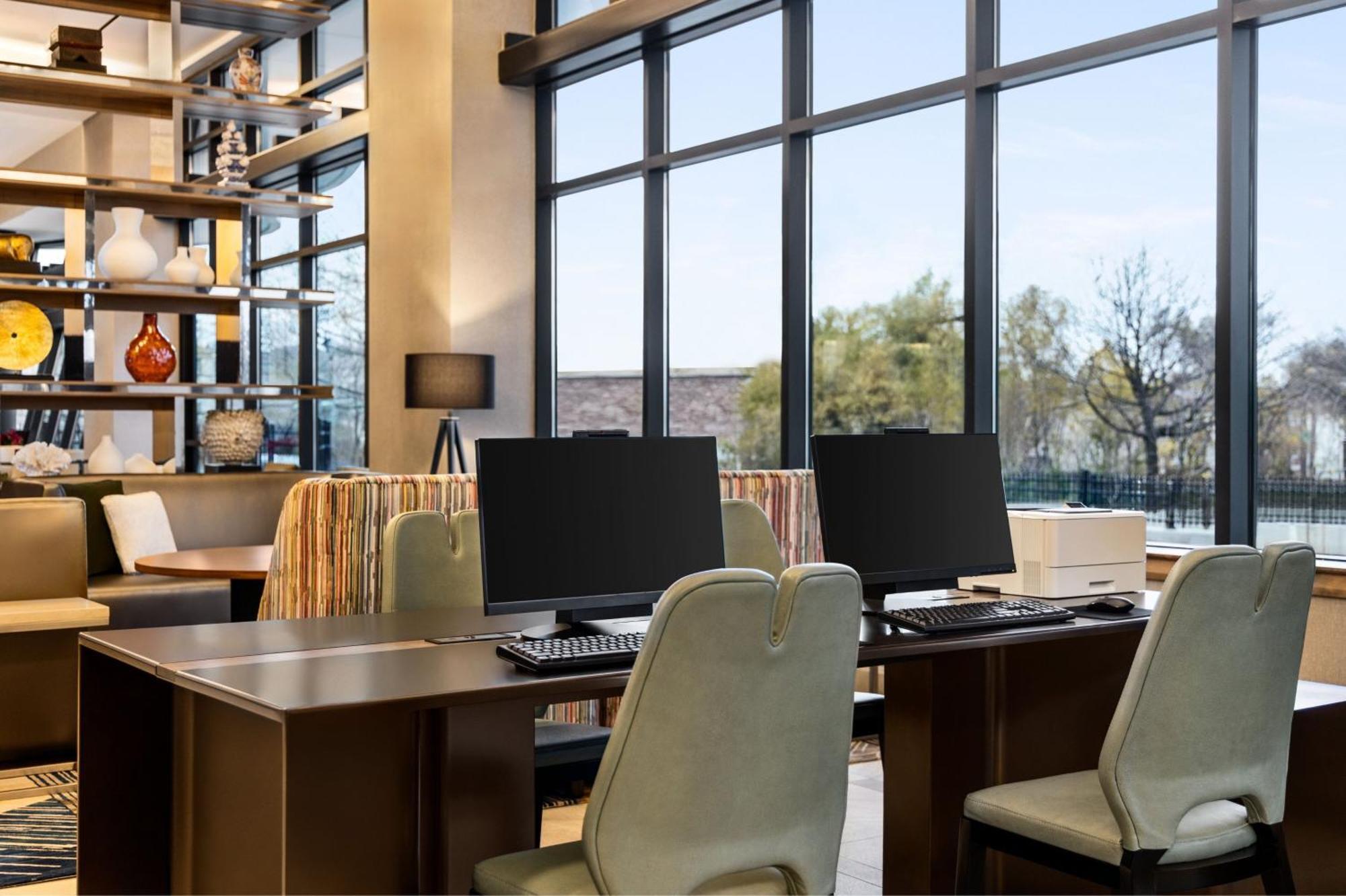 Отель Marriott New York Jfk Airport Экстерьер фото